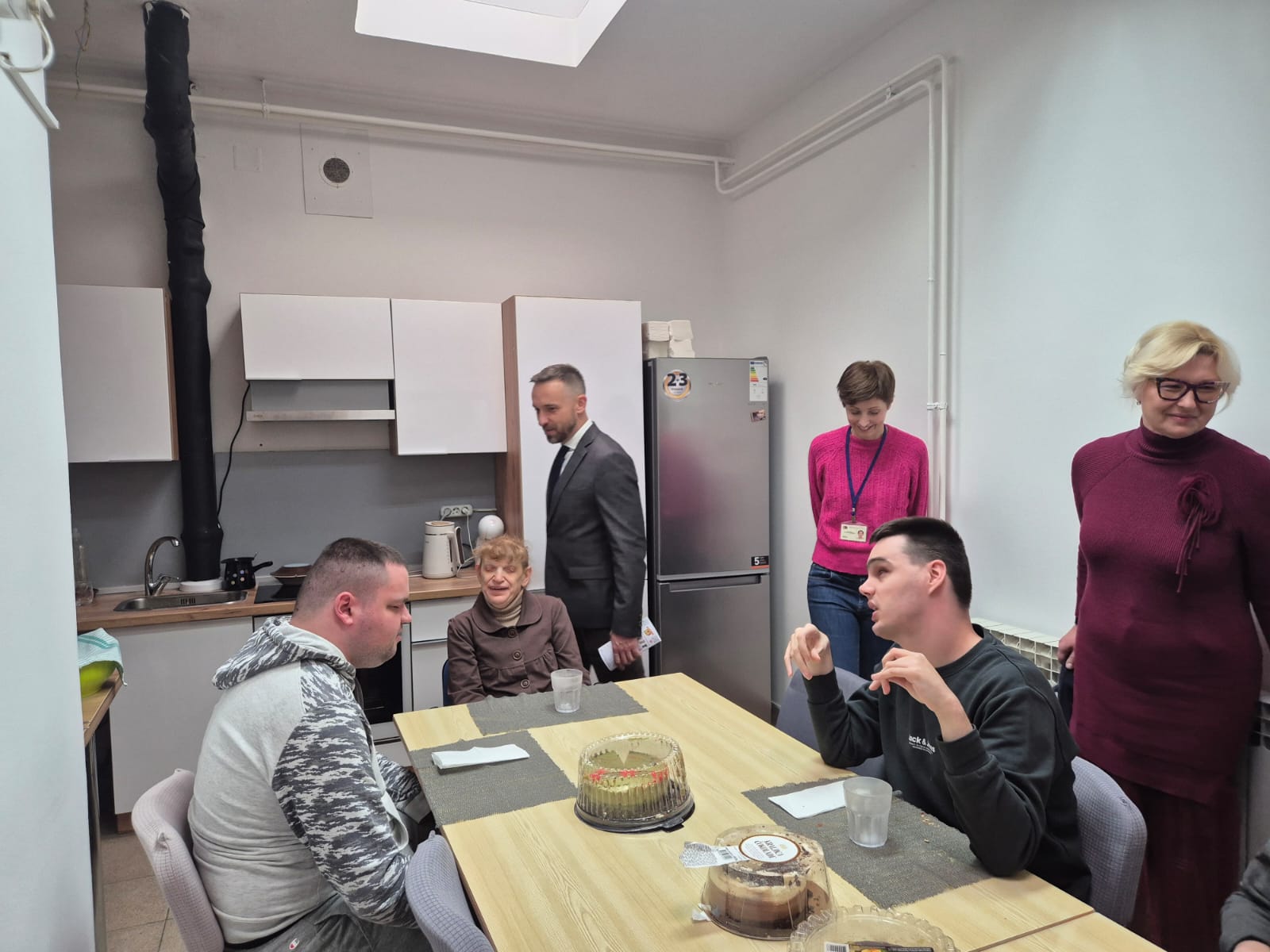 Ministar Piletić u posjetu Odjelu odraslih