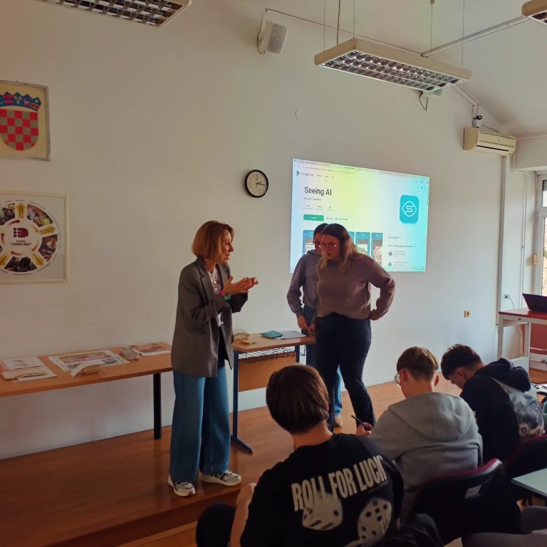 Profesorica Kević održava radionicu „AI podrška za slijepe i slabovidne”